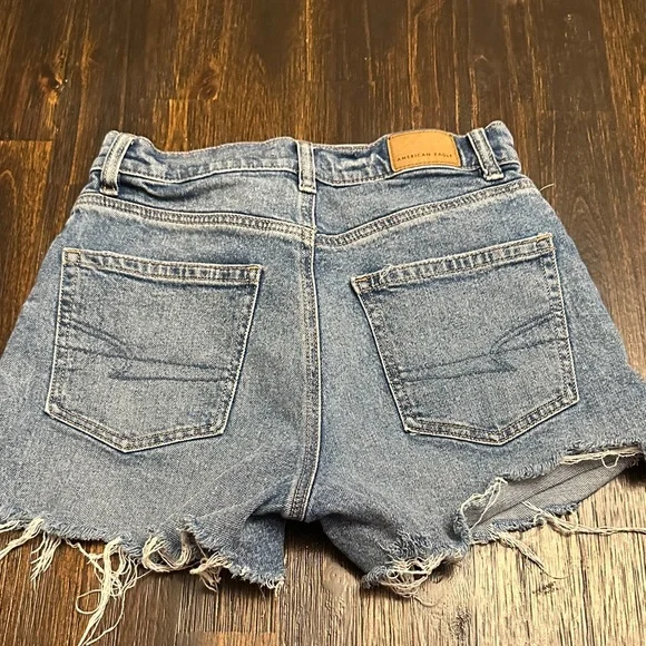 American Eagle Outfitters Light Blue Jean Shorts - Picture 2 of 3
